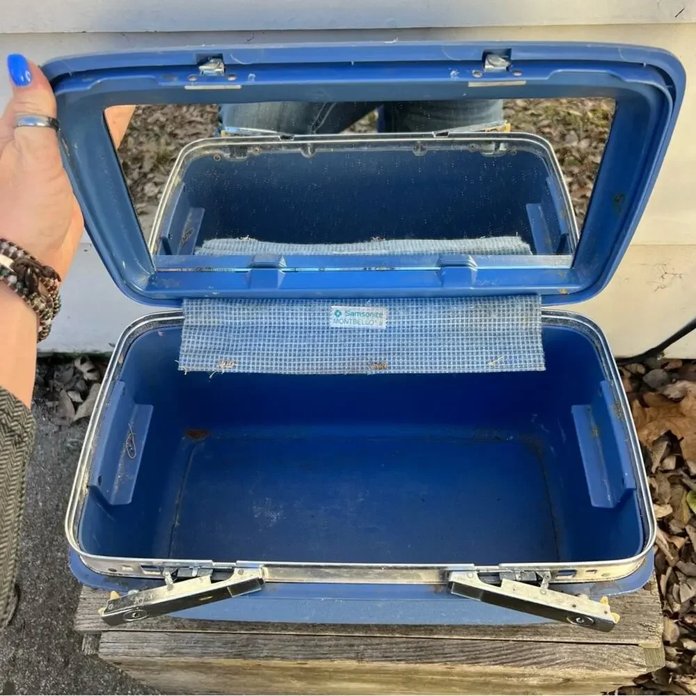 Vintage Mid Century Samsonite Blue Plastic Train Case Makeup Suitcase